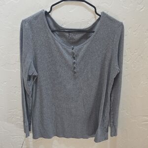 3/$10 Felina Heather Gray Long Sleeve Tee